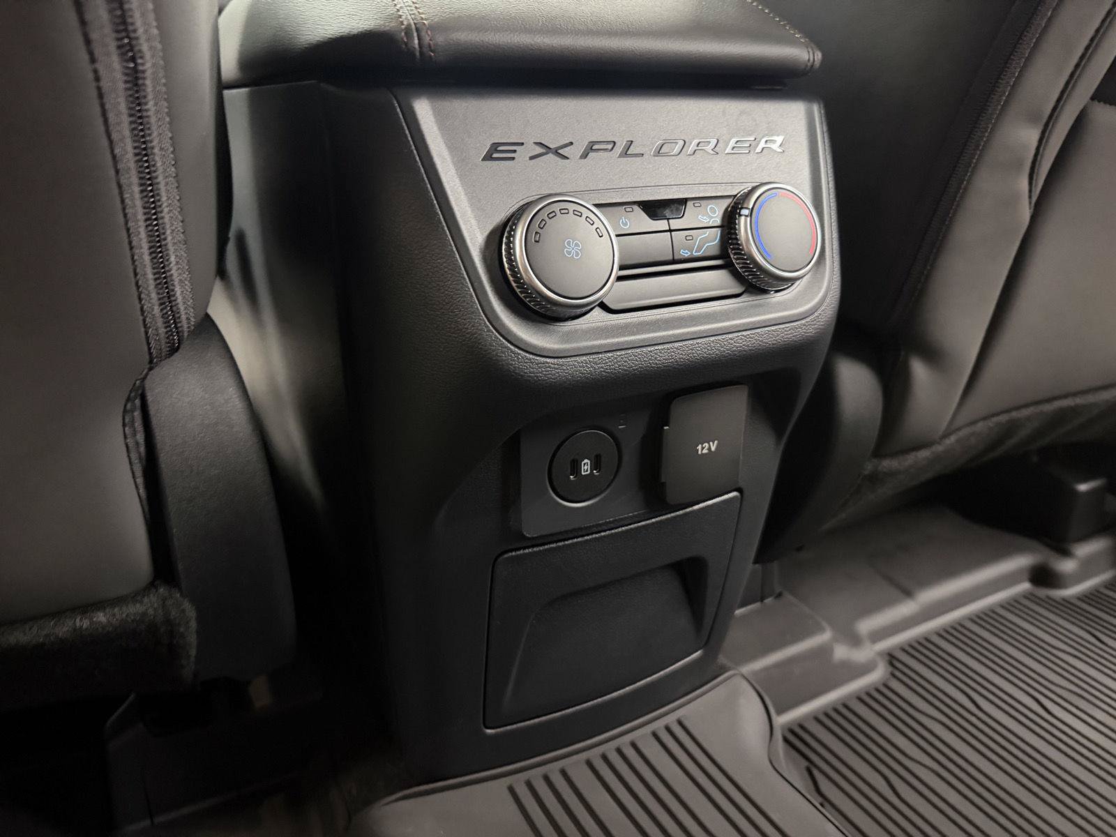 New 2026 Ford Explorer Active w/ Active Comfort Package AWD/4WD image 24