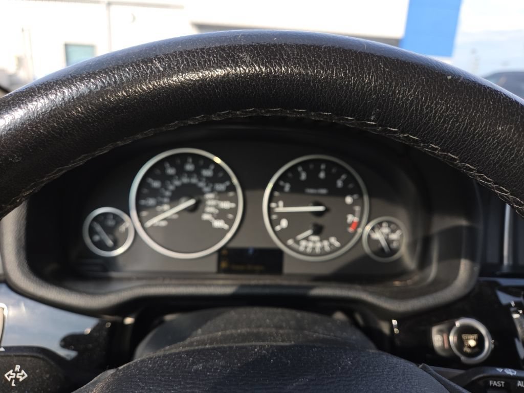Used 2017 BMW X3 sDrive28i RWD image 7