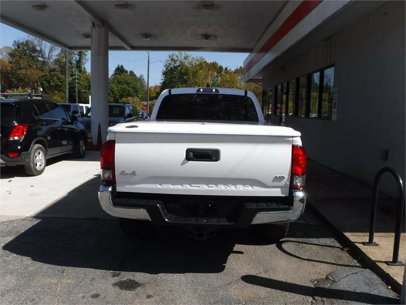 Used 2021 Toyota Tacoma 4x4 Double Cab image 11