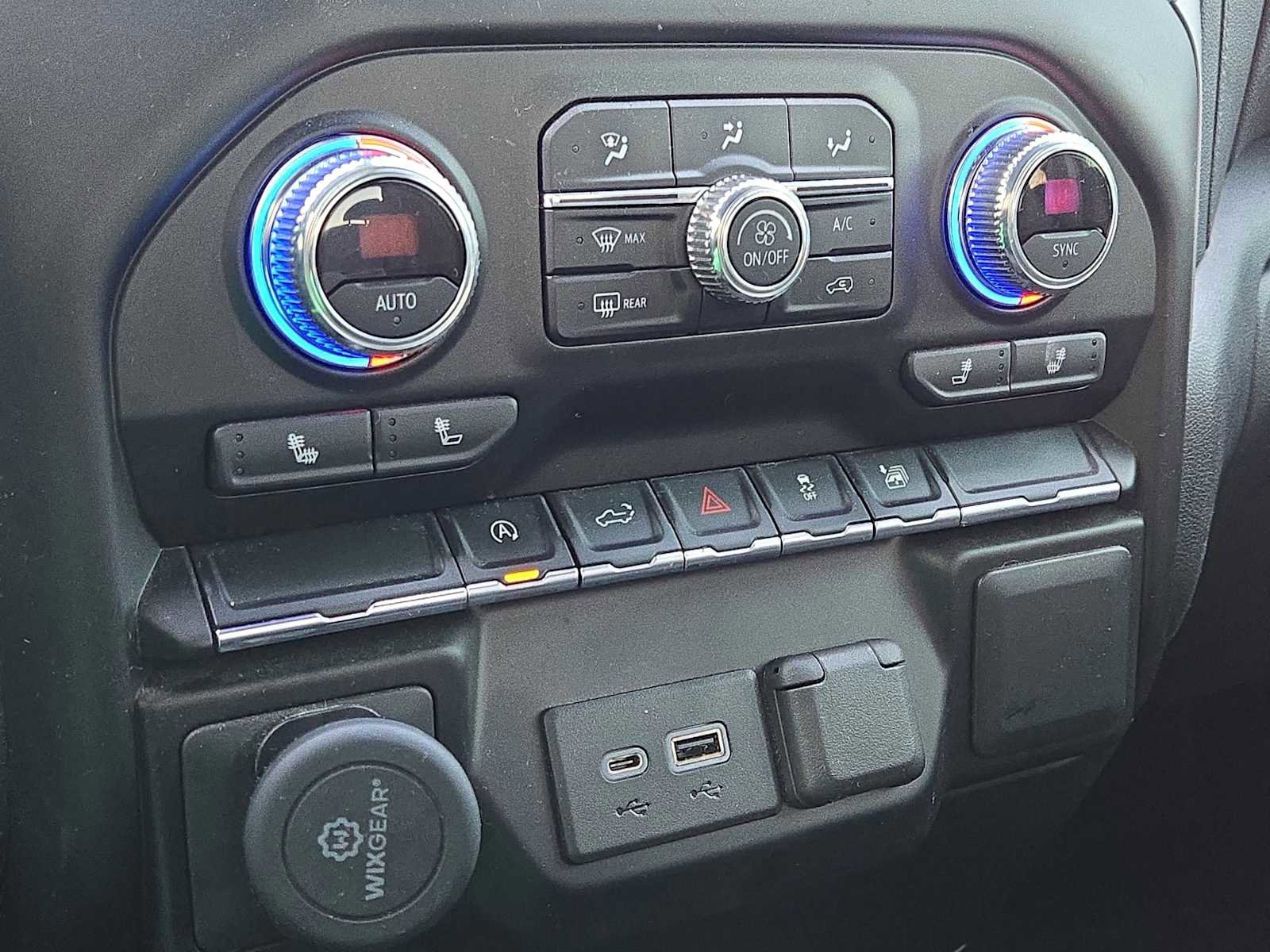 Used 2021 GMC Sierra 1500 SLE image 26