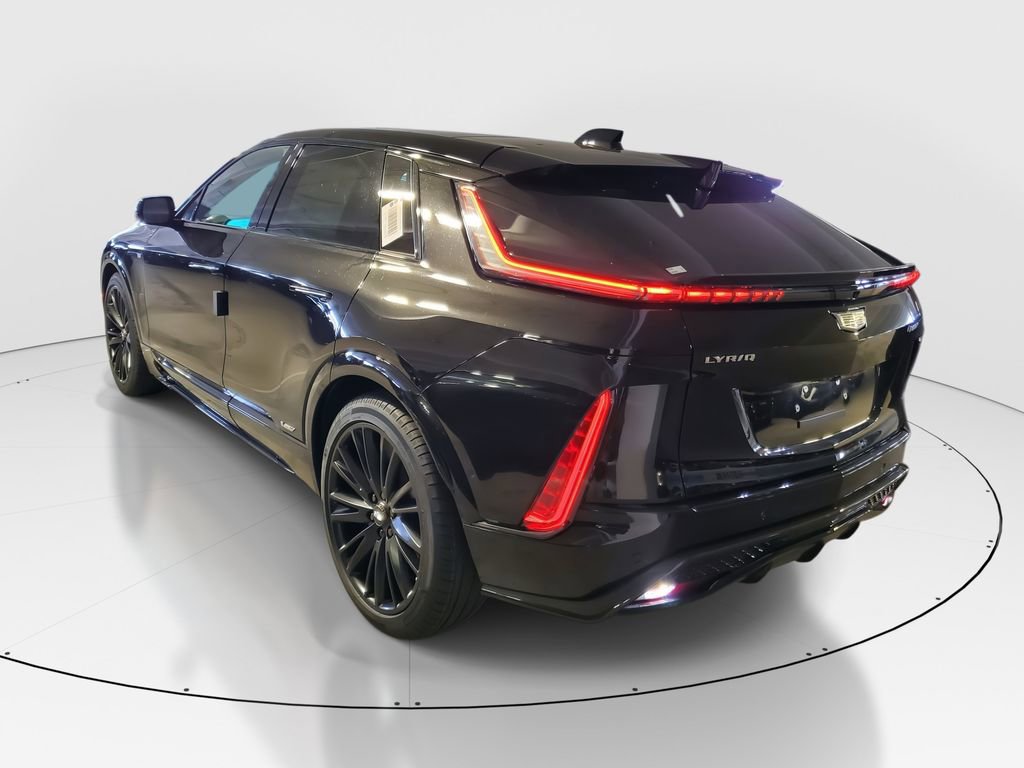 New 2026 Cadillac Lyriq V w/ Exterior Carbon Fiber Package AWD/4WD image 4