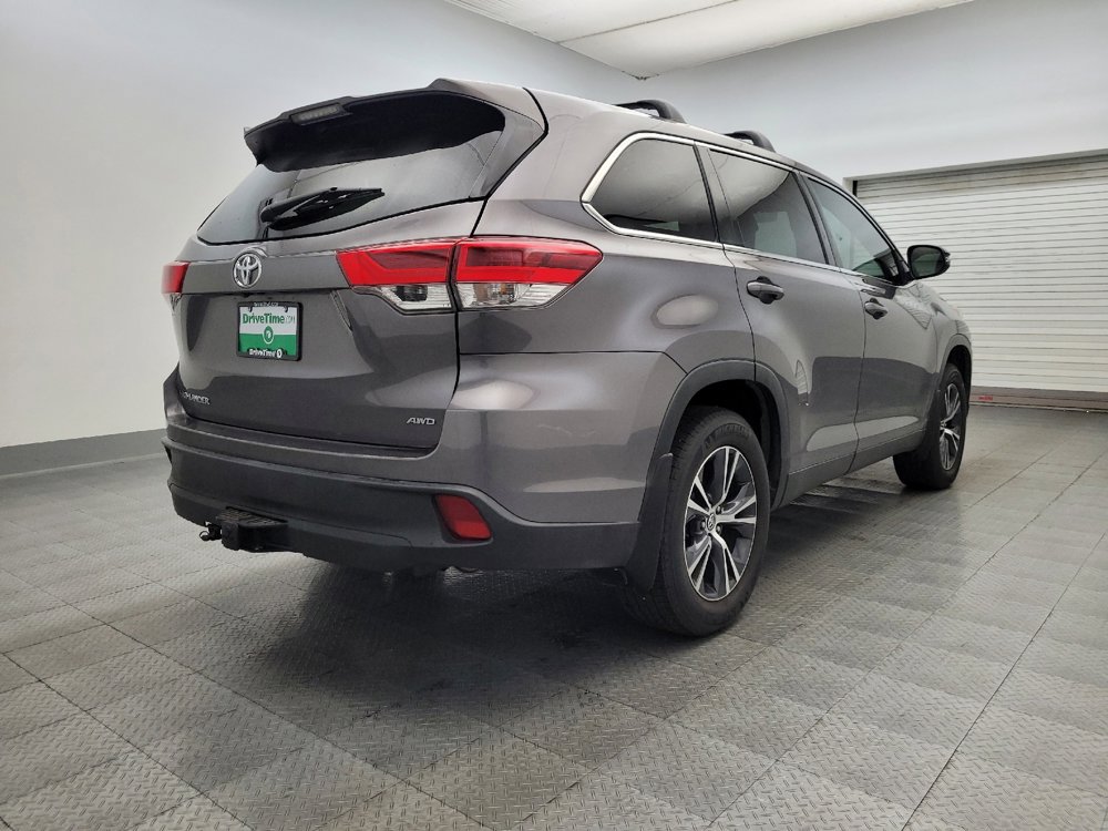 Used 2019 Toyota Highlander LE image 9