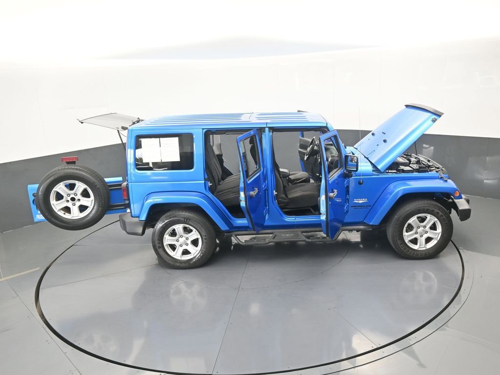 Used 2015 Jeep Wrangler Unlimited Sahara w/ Dual Top Group image 61