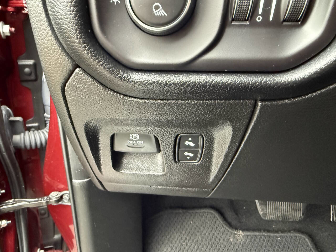 Used 2019 RAM 1500 Laramie image 26