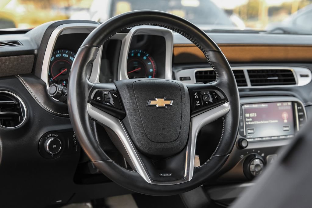 Used 2015 Chevrolet Camaro SS w/ Rear Vision Package image 13