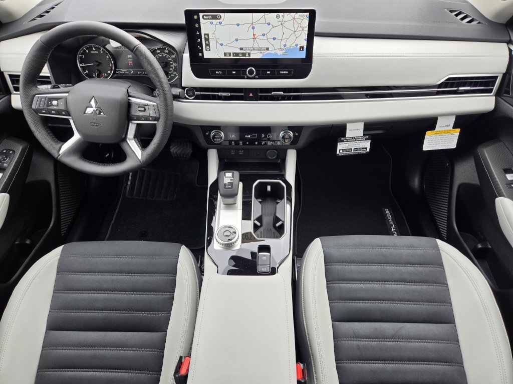 New 2026 Mitsubishi Outlander LE FWD image 20