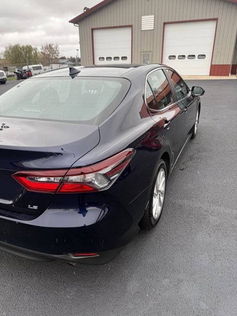 Used 2021 Toyota Camry LE w/ Audio Upgrade Package FWD image 5