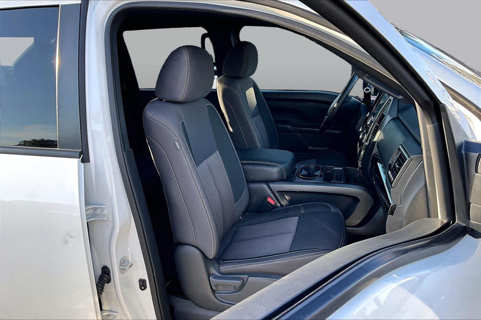 Certified 2023 Nissan Titan SV w/ SV Convenience Package RWD image 9