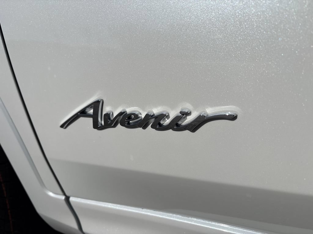 New 2026 Buick Envista Avenir FWD image 9