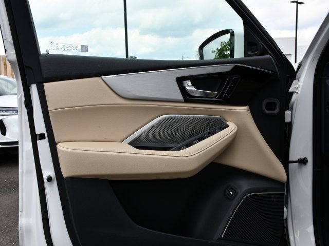 Used 2023 Acura MDX SH-AWD image 10