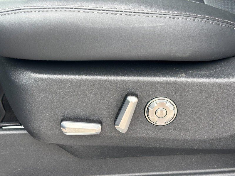 New 2026 Lincoln Navigator Reserve AWD/4WD image 15