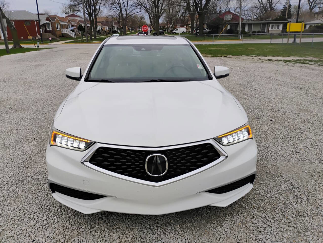 Used 2020 Acura TLX image 2