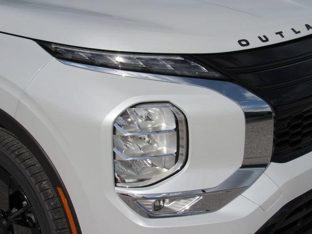 New 2026 Mitsubishi Outlander LE FWD image 9