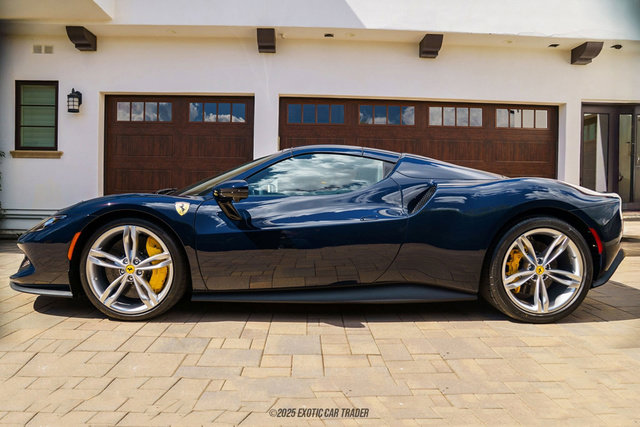 Used 2025 Ferrari 296 GTS RWD image 20
