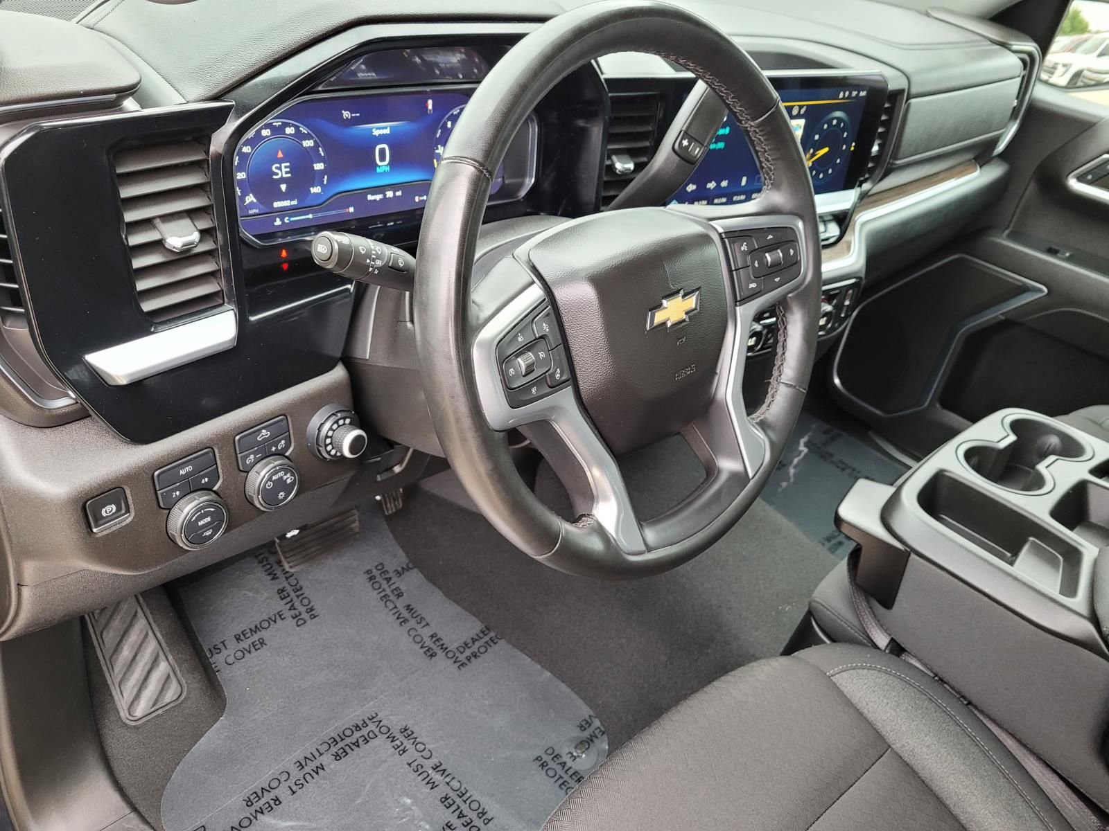 Used 2024 Chevrolet Silverado 1500 LT AWD/4WD image 21