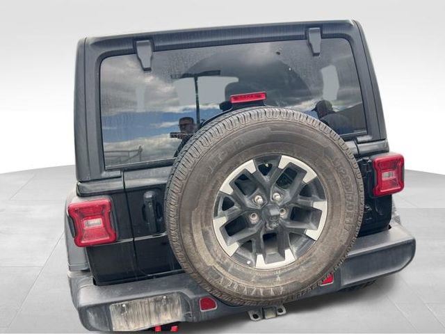 Used 2025 Jeep Wrangler Unlimited Rubicon AWD/4WD image 11