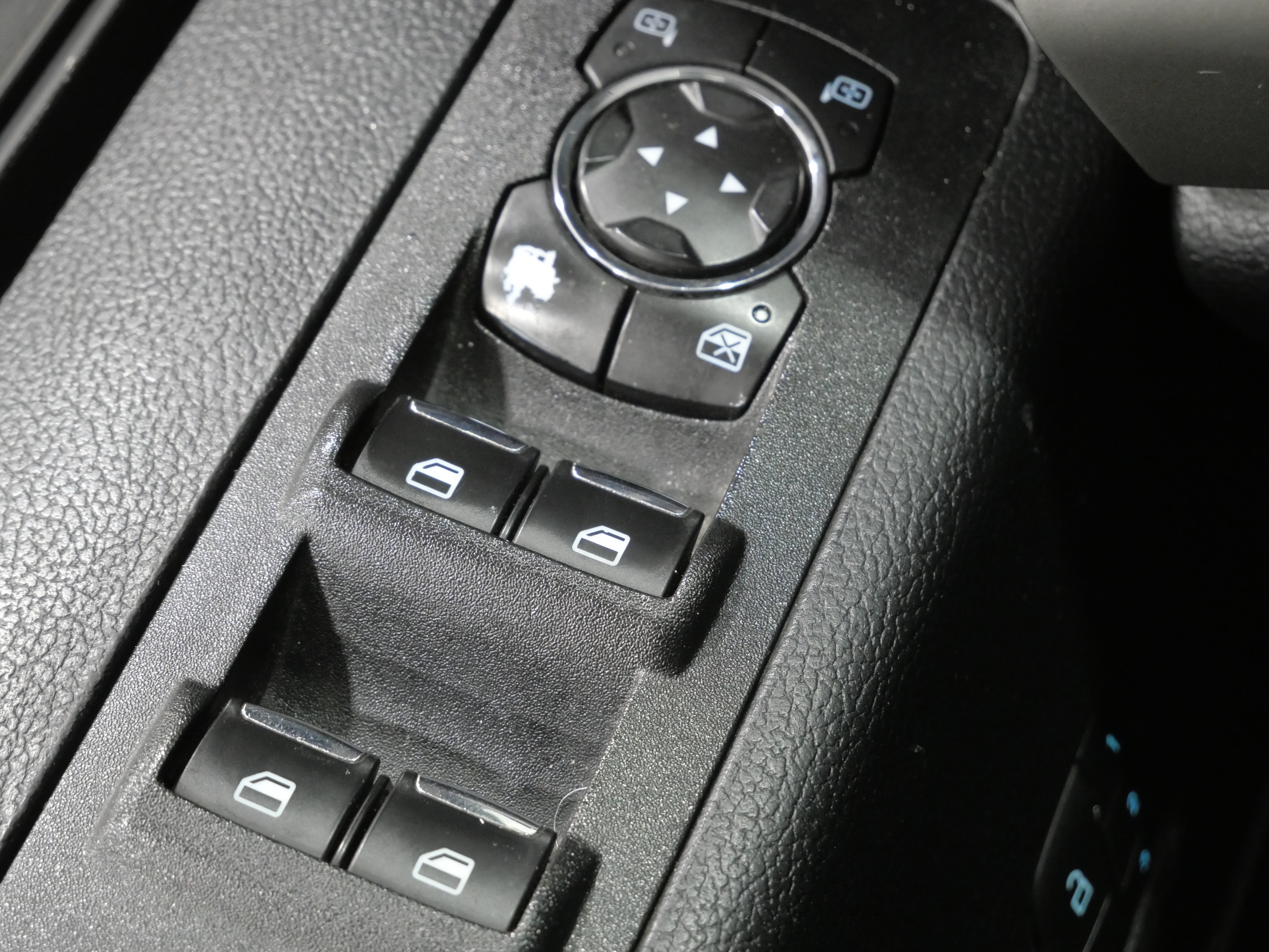 Used 2019 Ford F150 Lariat RWD image 12