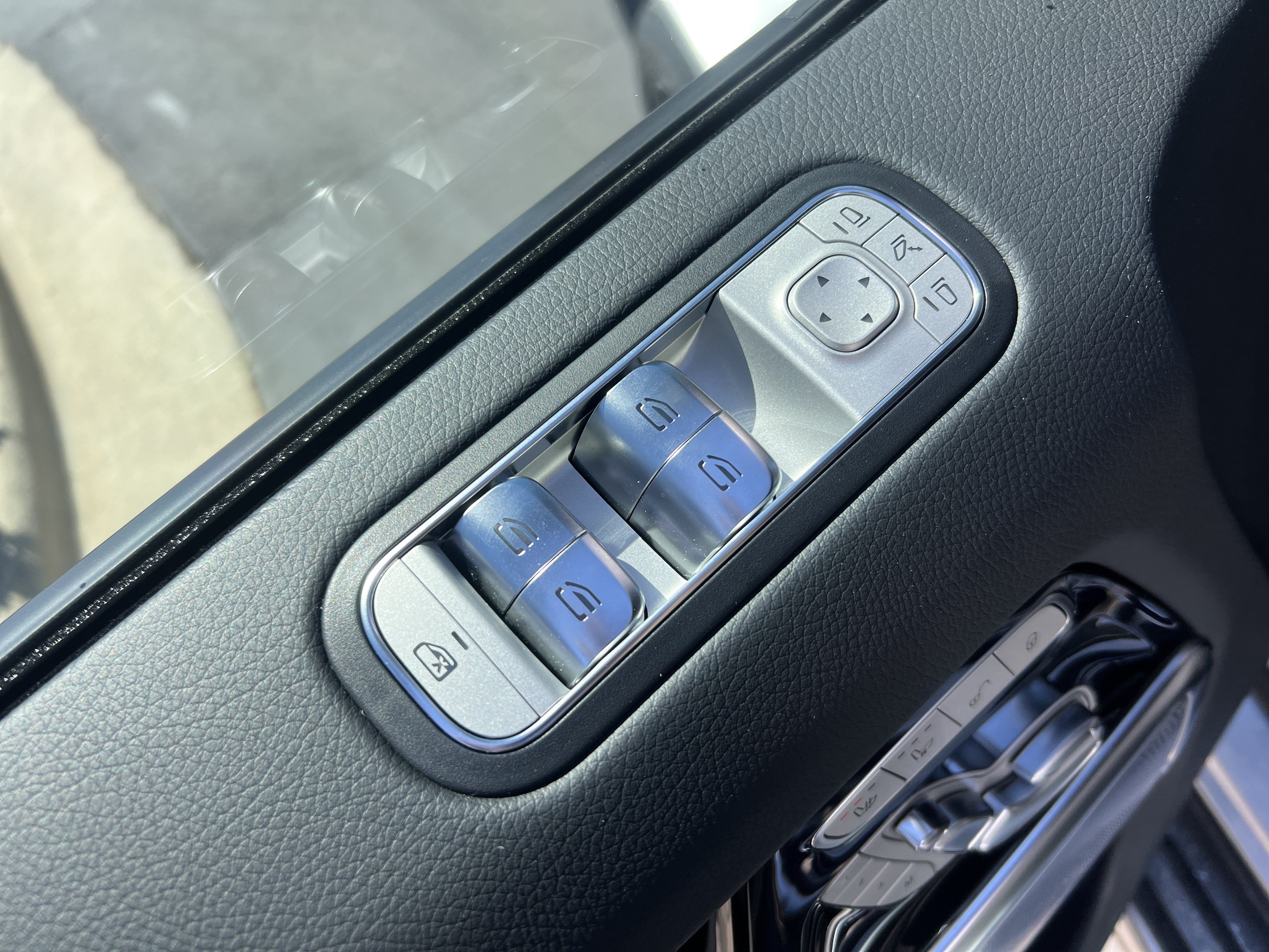Certified 2025 Mercedes-Benz G 63 AMG 4MATIC image 15