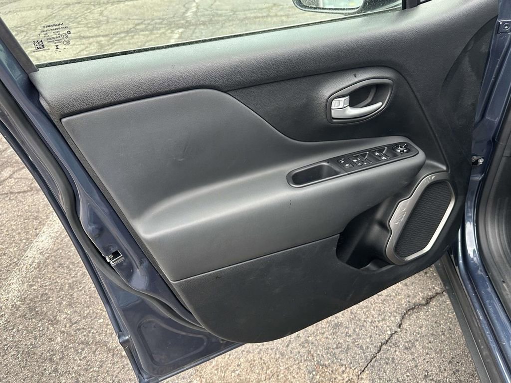 Used 2023 Jeep Renegade Limited w/ Sun/Sound Group image 18