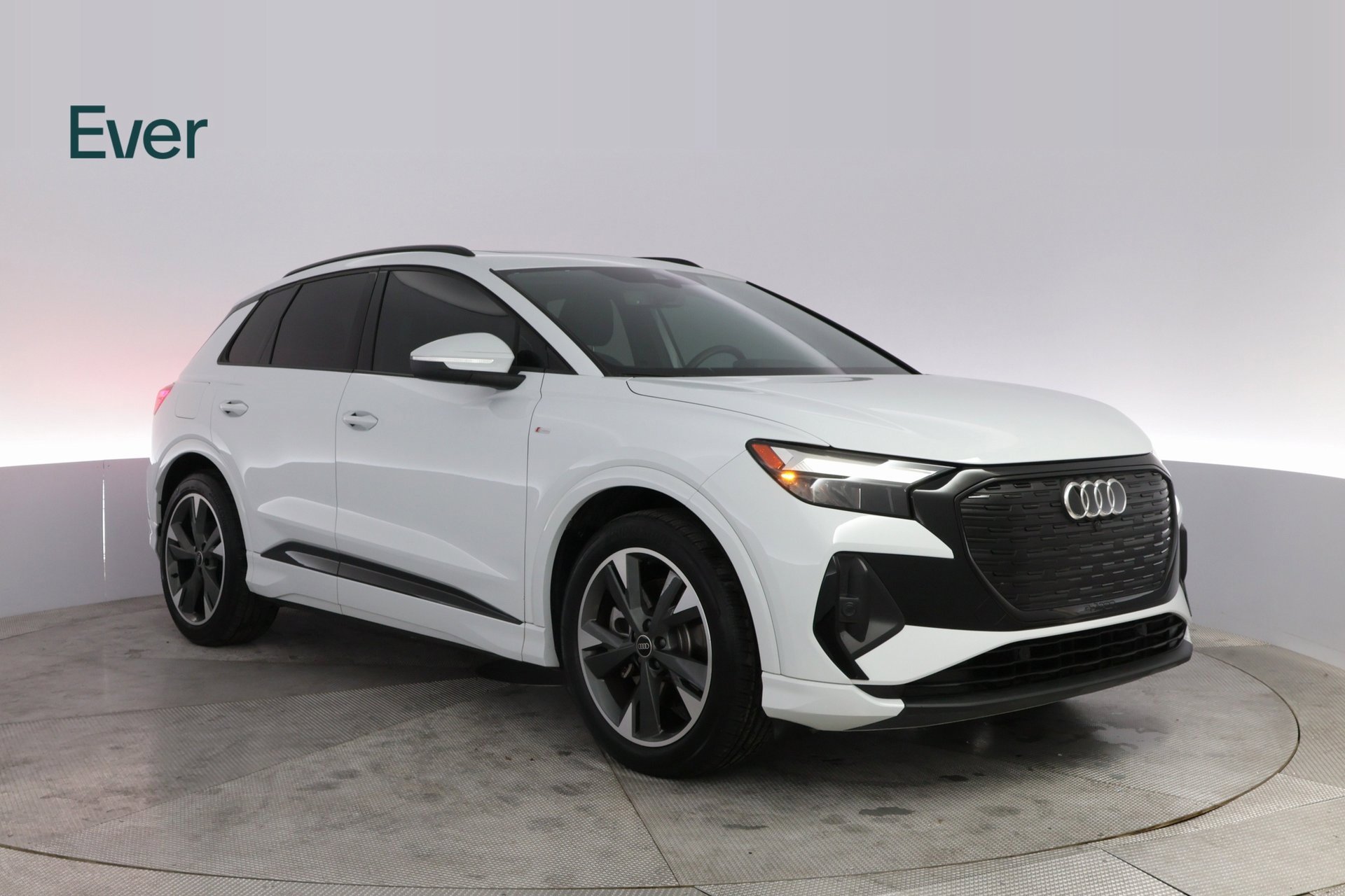 Used 2024 Audi Q4 e-tron Premium w/ Convenience Package image 4