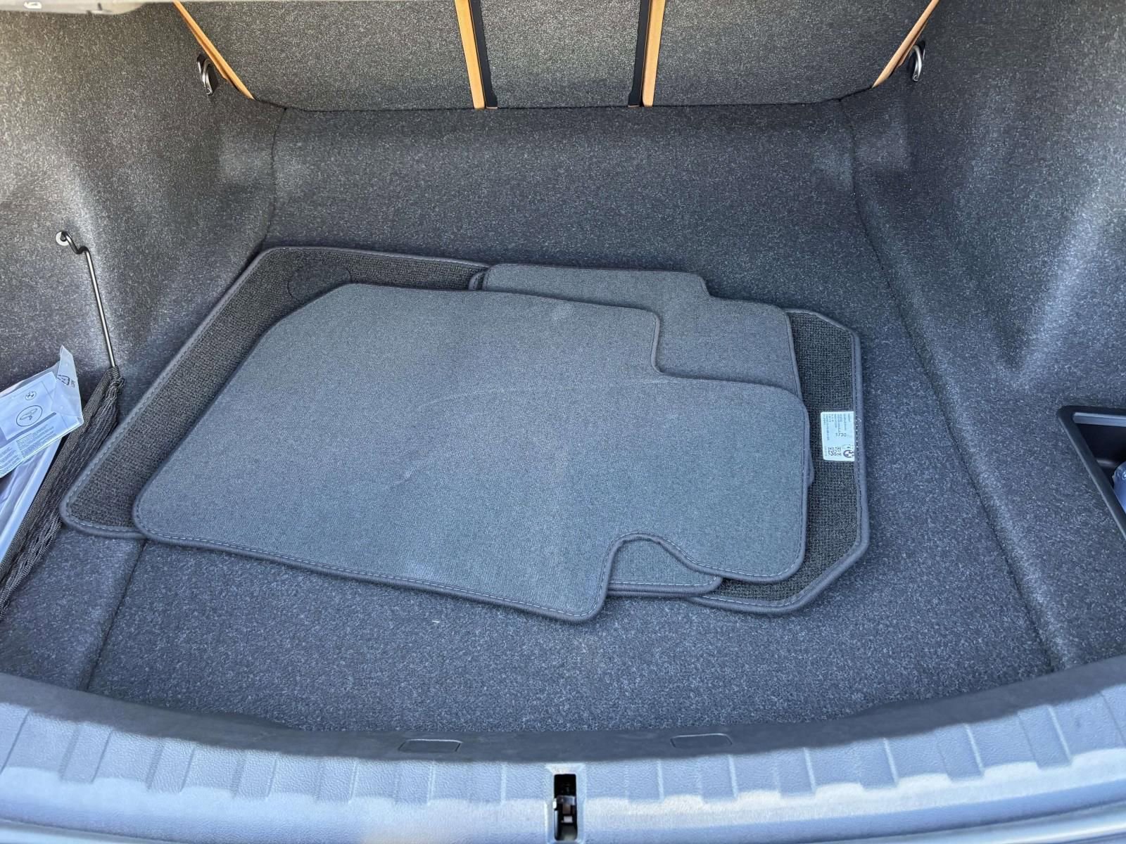 New 2026 BMW 330i xDrive Sedan w/ Premium Package image 9