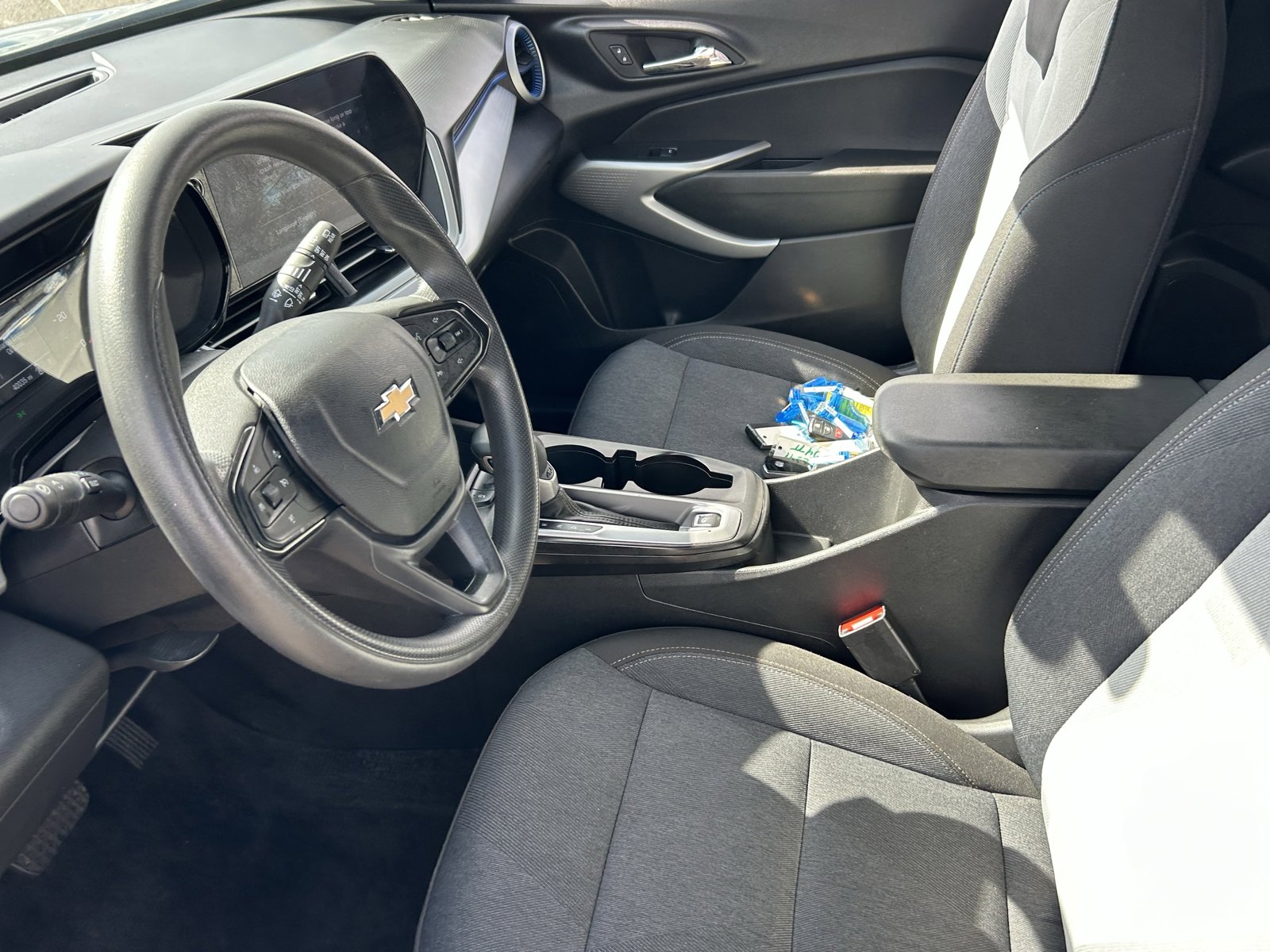 Used 2024 Chevrolet Trax LS w/ LS Convenience Package image 10