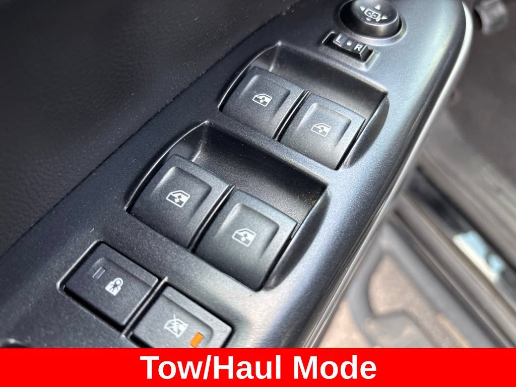 Used 2018 Chevrolet Colorado LT w/ Redline Special Edition AWD/4WD image 18