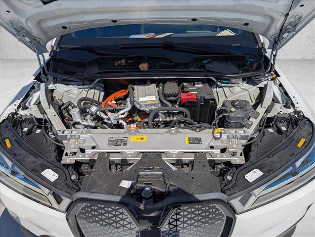 Used 2023 BMW iX xDrive50 w/ Premium Package image 23