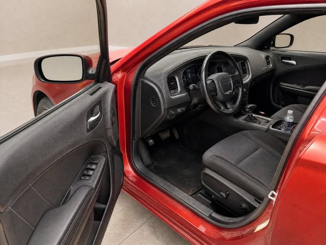 Used 2021 Dodge Charger SXT w/ Blacktop Package RWD image 10