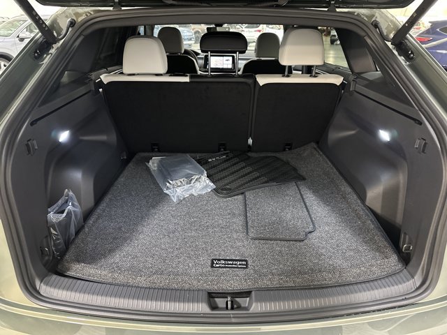 New 2026 Volkswagen Atlas Cross Sport SEL Premium R-Line image 12