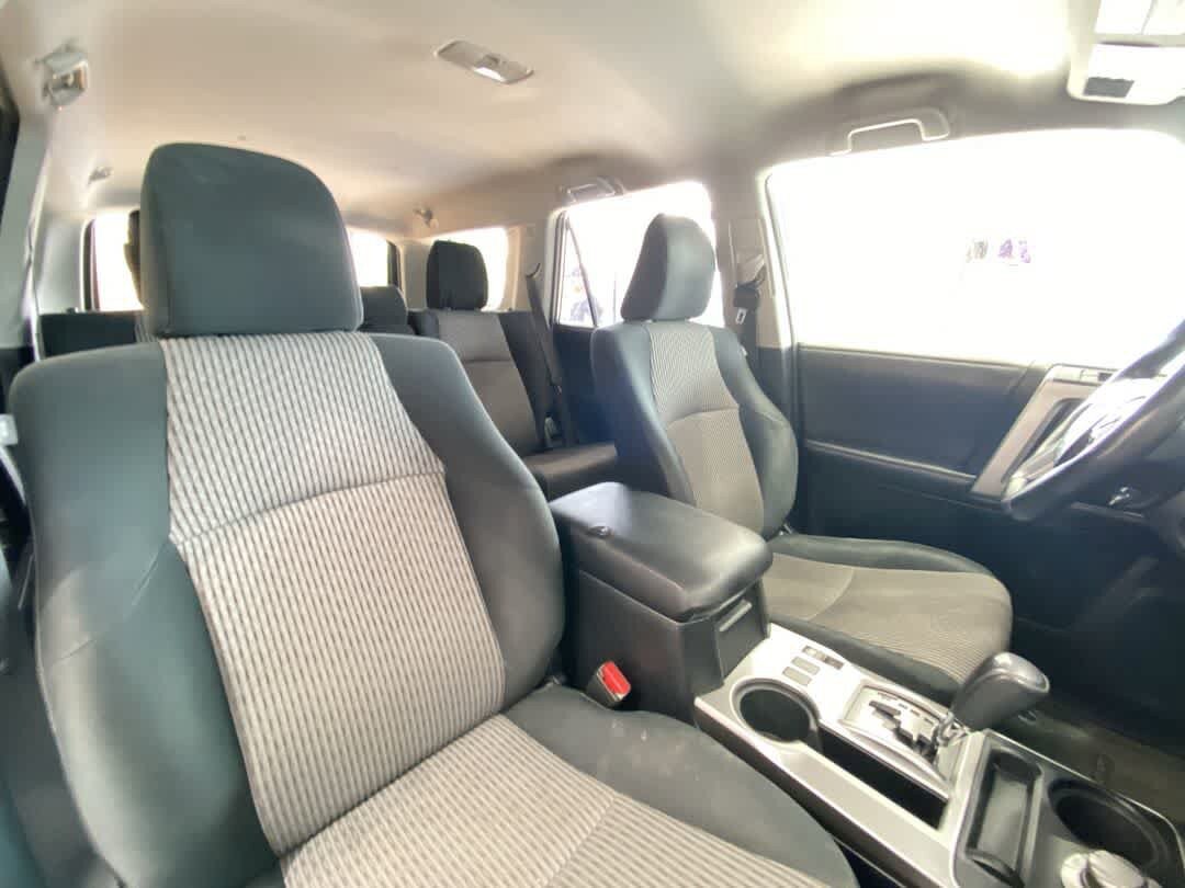 Used 2016 Toyota 4Runner SR5 AWD/4WD image 27