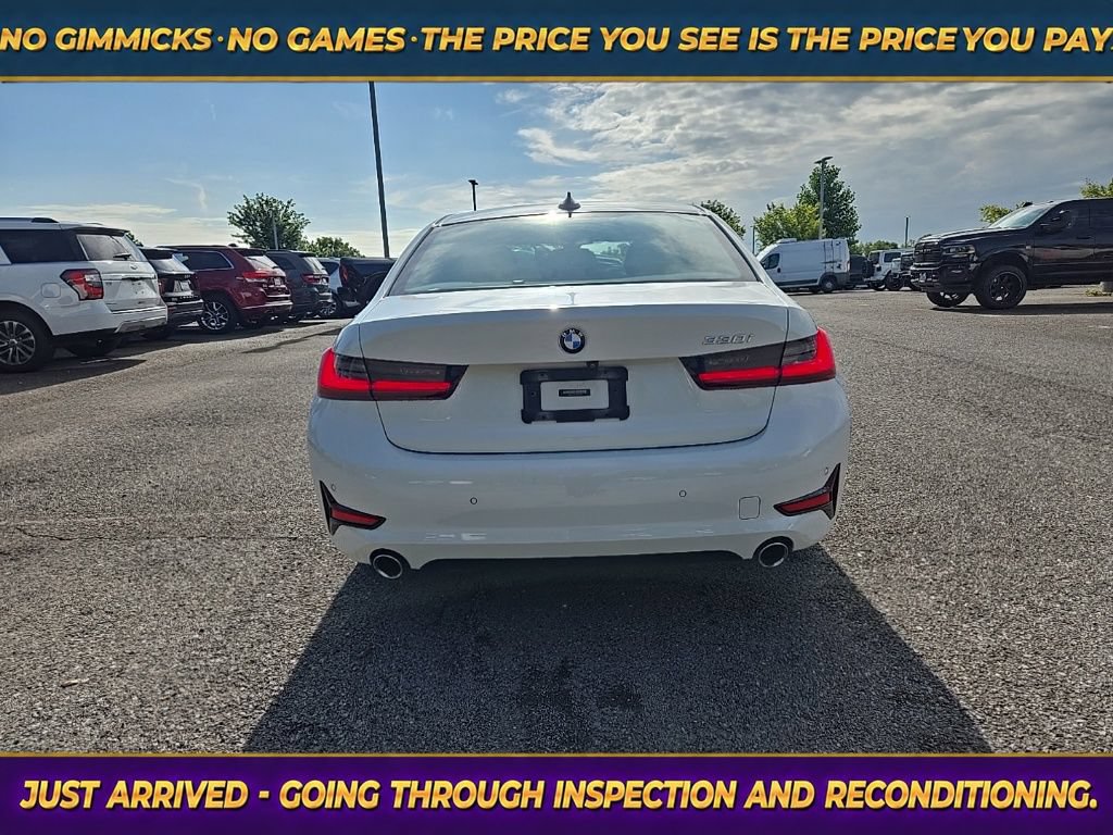 Used 2021 BMW 330i Sedan w/ Convenience Package RWD image 6