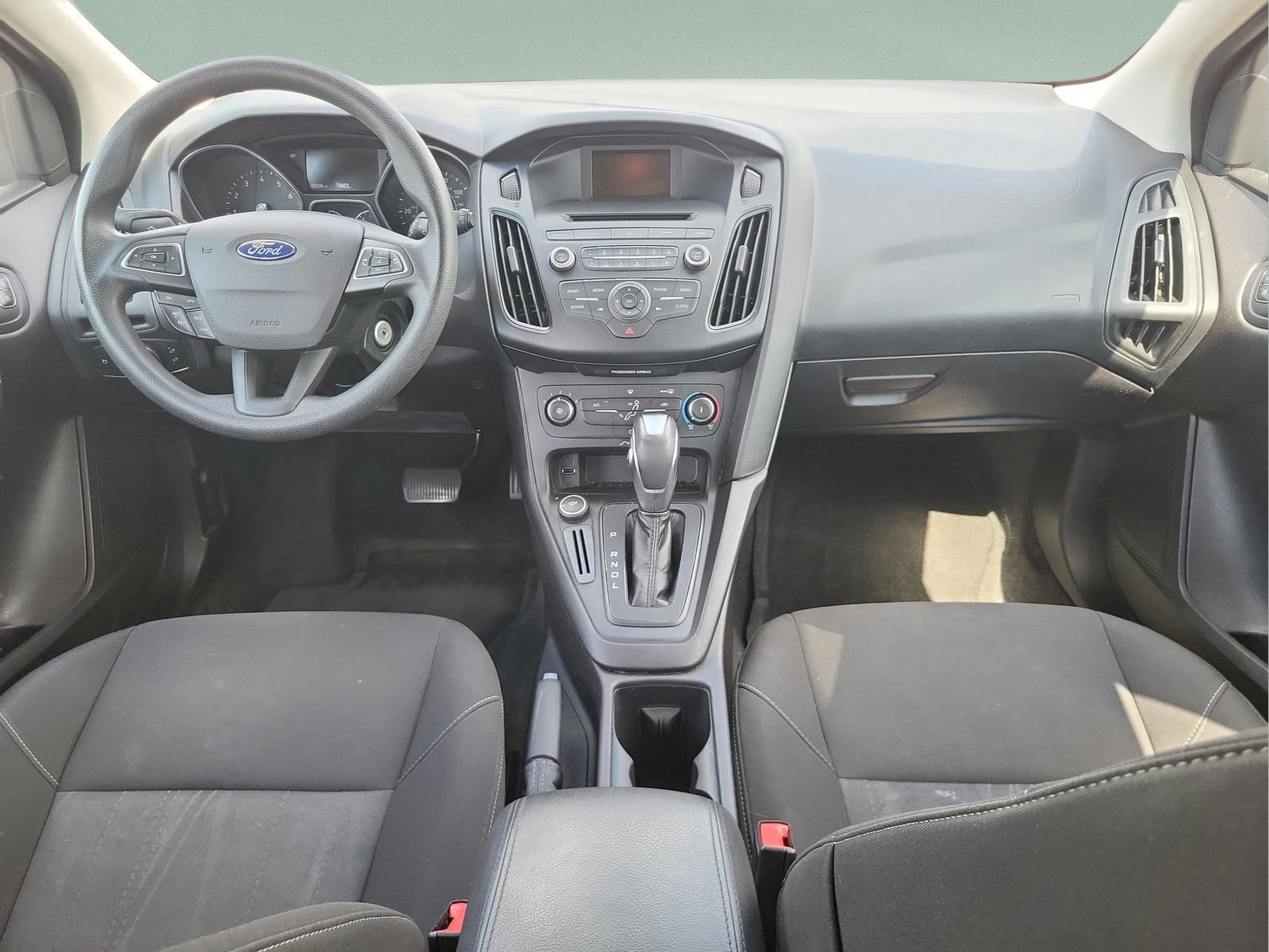 Used 2015 Ford Focus SE image 31