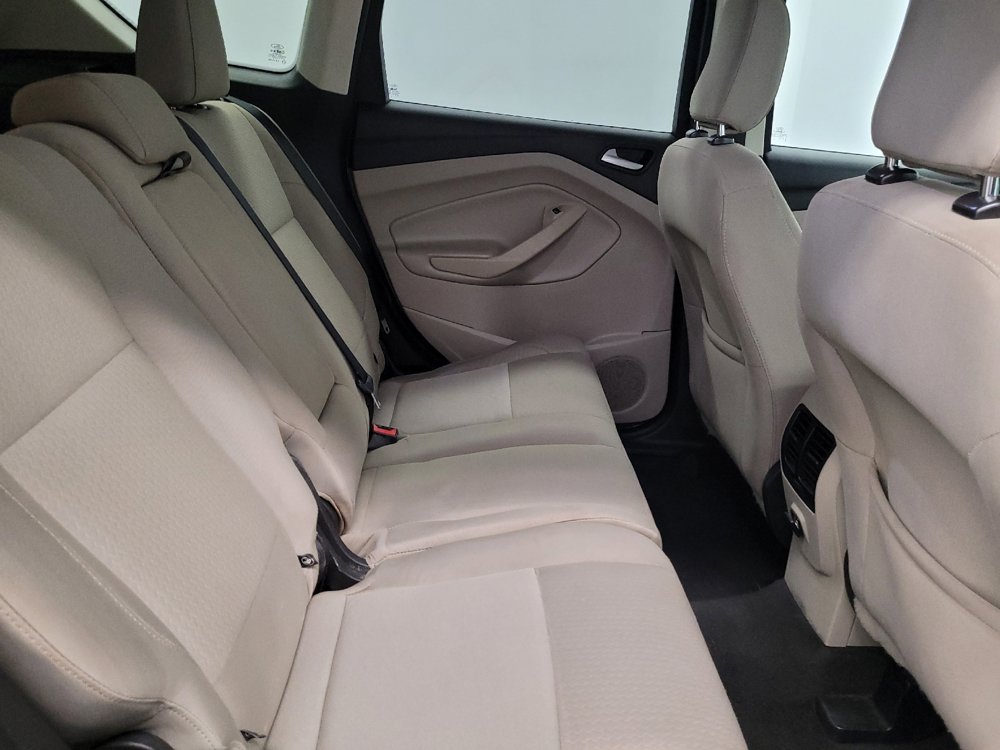 Used 2019 Ford Escape SE FWD image 19