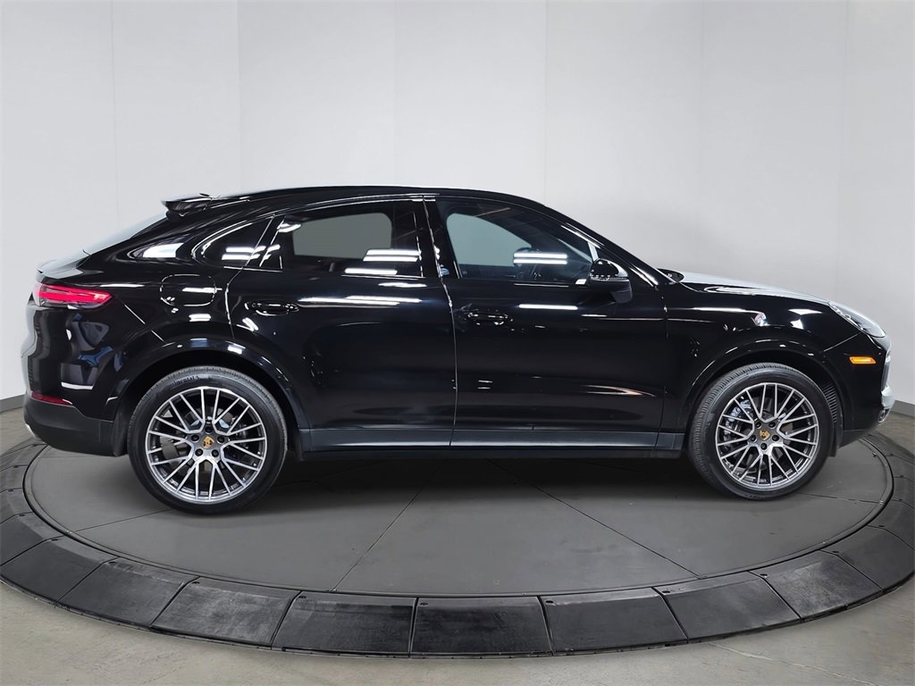 Certified 2021 Porsche Cayenne Coupe image 8