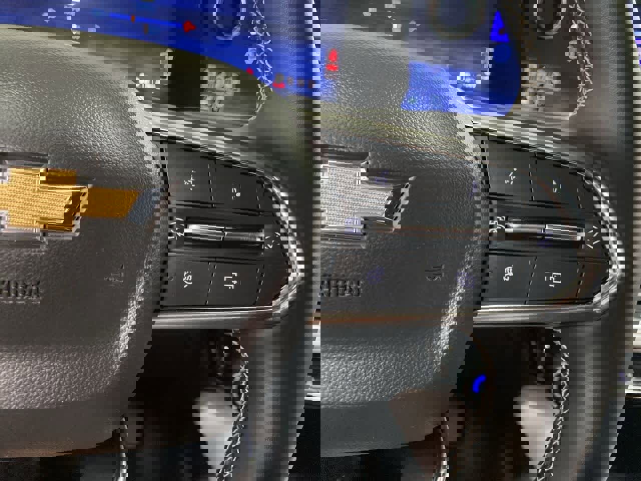 Used 2024 Chevrolet Equinox EV LT image 22