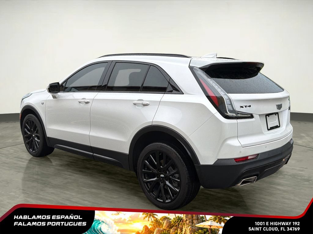 Certified 2022 Cadillac XT4 Sport w/ LPO, ONYX Package FWD image 4