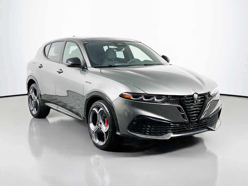 New 2026 Alfa Romeo Tonale w/ Quick Order Package 23H Volce AWD/4WD image 1