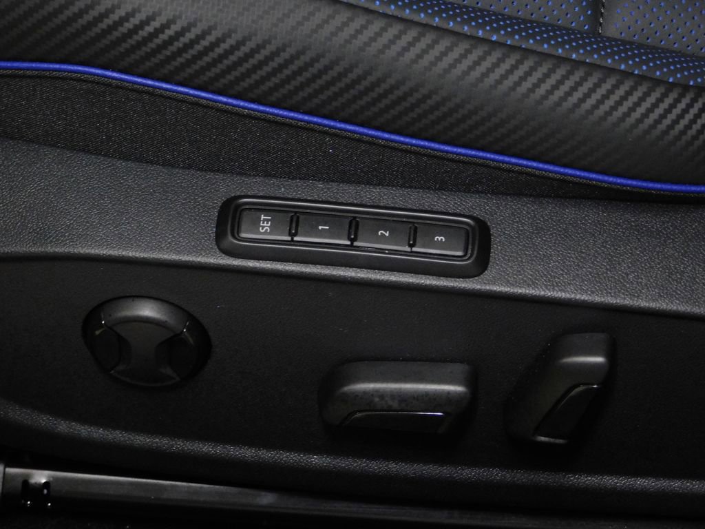 Used 2026 Volkswagen Golf image 41