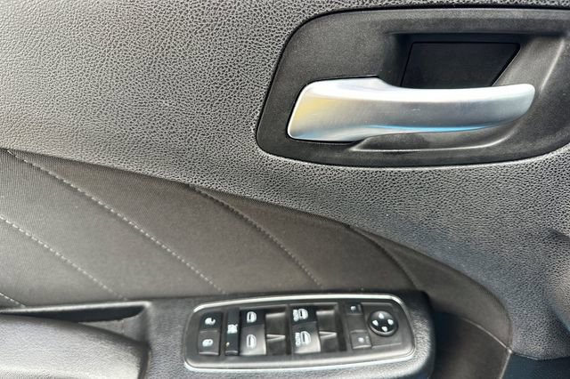 Used 2018 Dodge Charger SXT Plus w/ Performance Handling Group RWD image 12