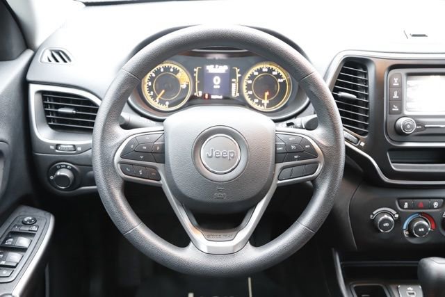 Used 2019 Jeep Cherokee Sport image 19