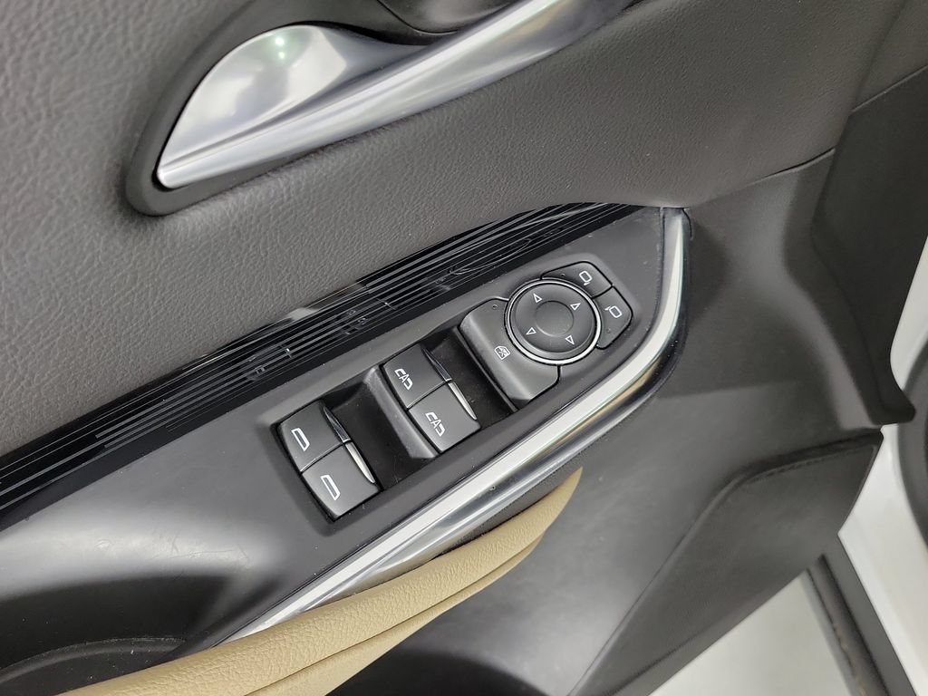 Certified 2024 Cadillac XT4 Luxury w/ Cold Weather Package FWD image 21