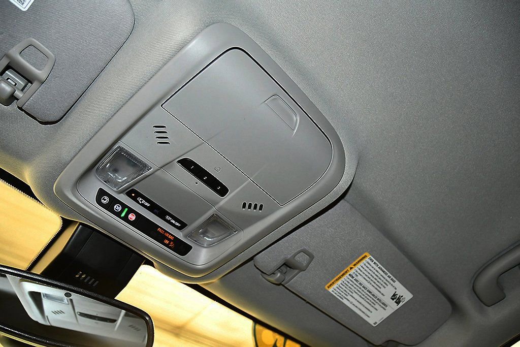 Used 2022 Chevrolet Equinox Premier image 27