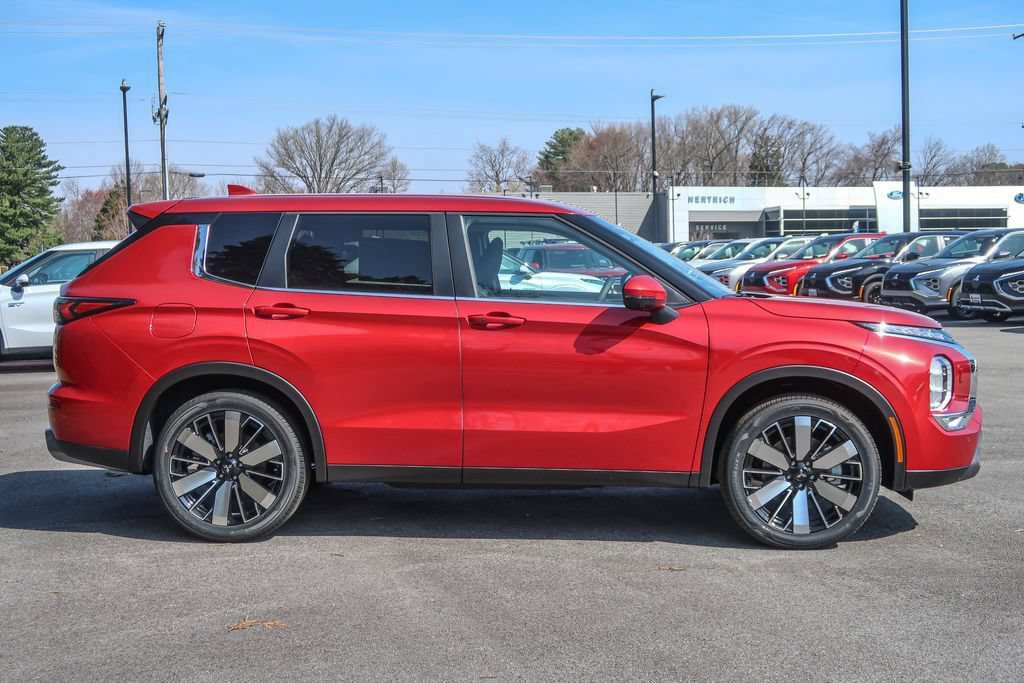 New 2026 Mitsubishi Outlander SE AWD/4WD image 8