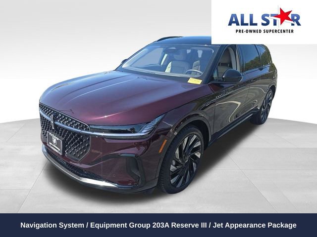 Used 2025 Lincoln Nautilus Reserve image 1