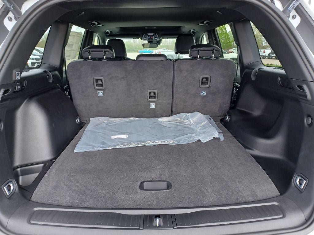 New 2026 Jeep Grand Cherokee Altitude AWD/4WD image 7