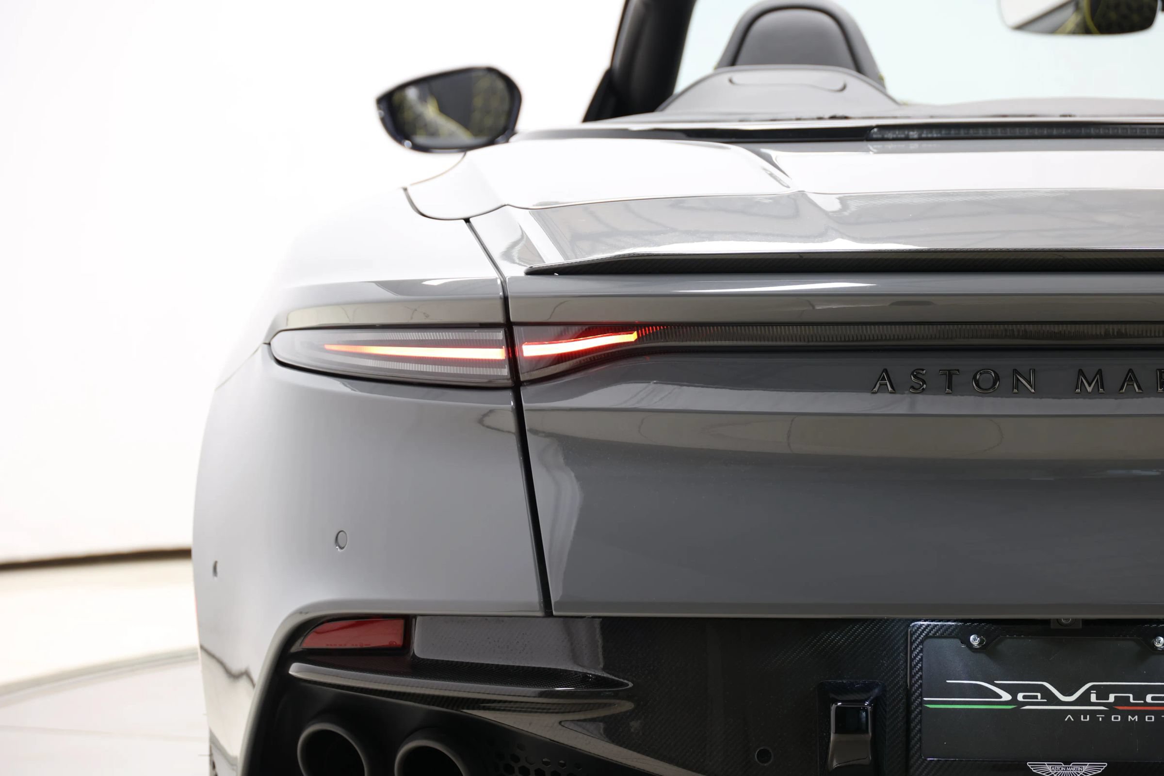 Used 2021 Aston Martin DBS Superleggera Volante RWD image 66
