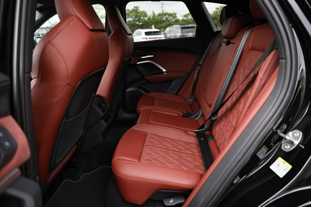 New 2026 Audi SQ5 Premium Plus AWD/4WD image 28