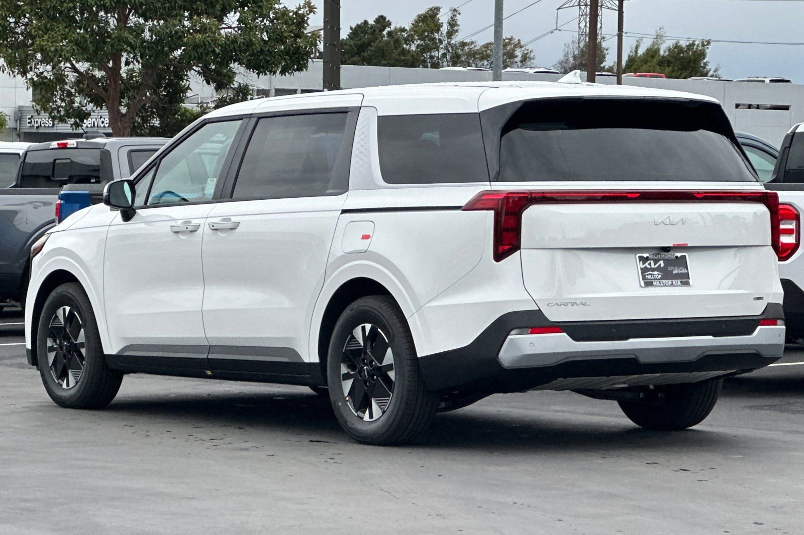 New 2026 Kia Carnival LXS image 6