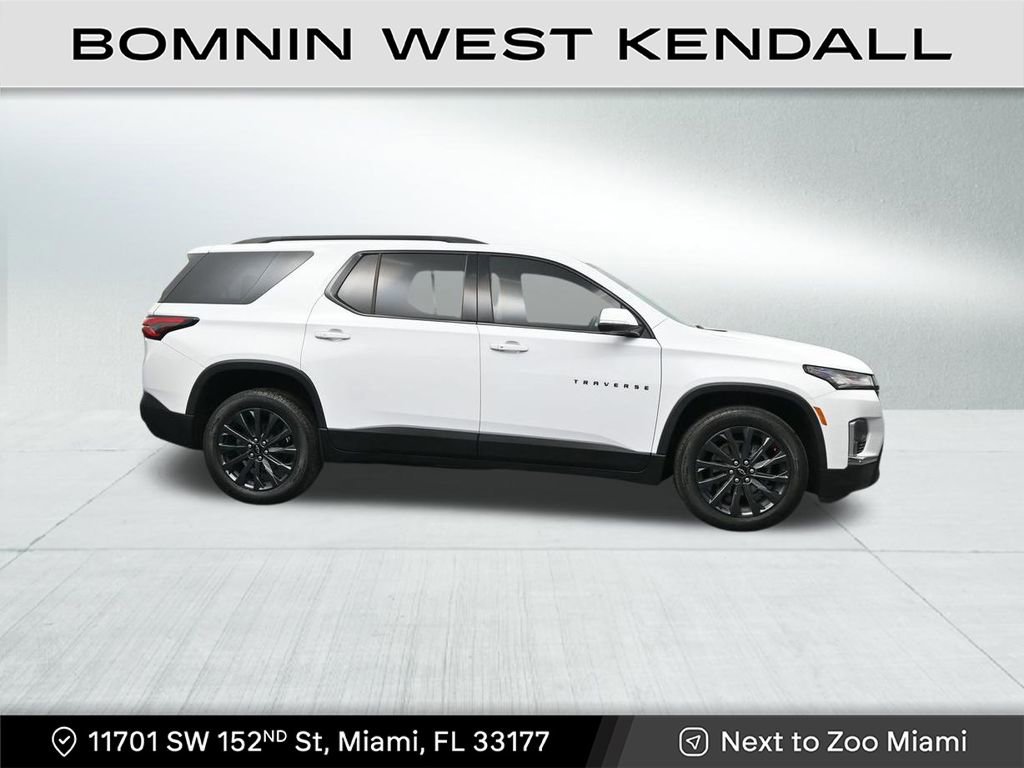 Used 2023 Chevrolet Traverse RS image 6